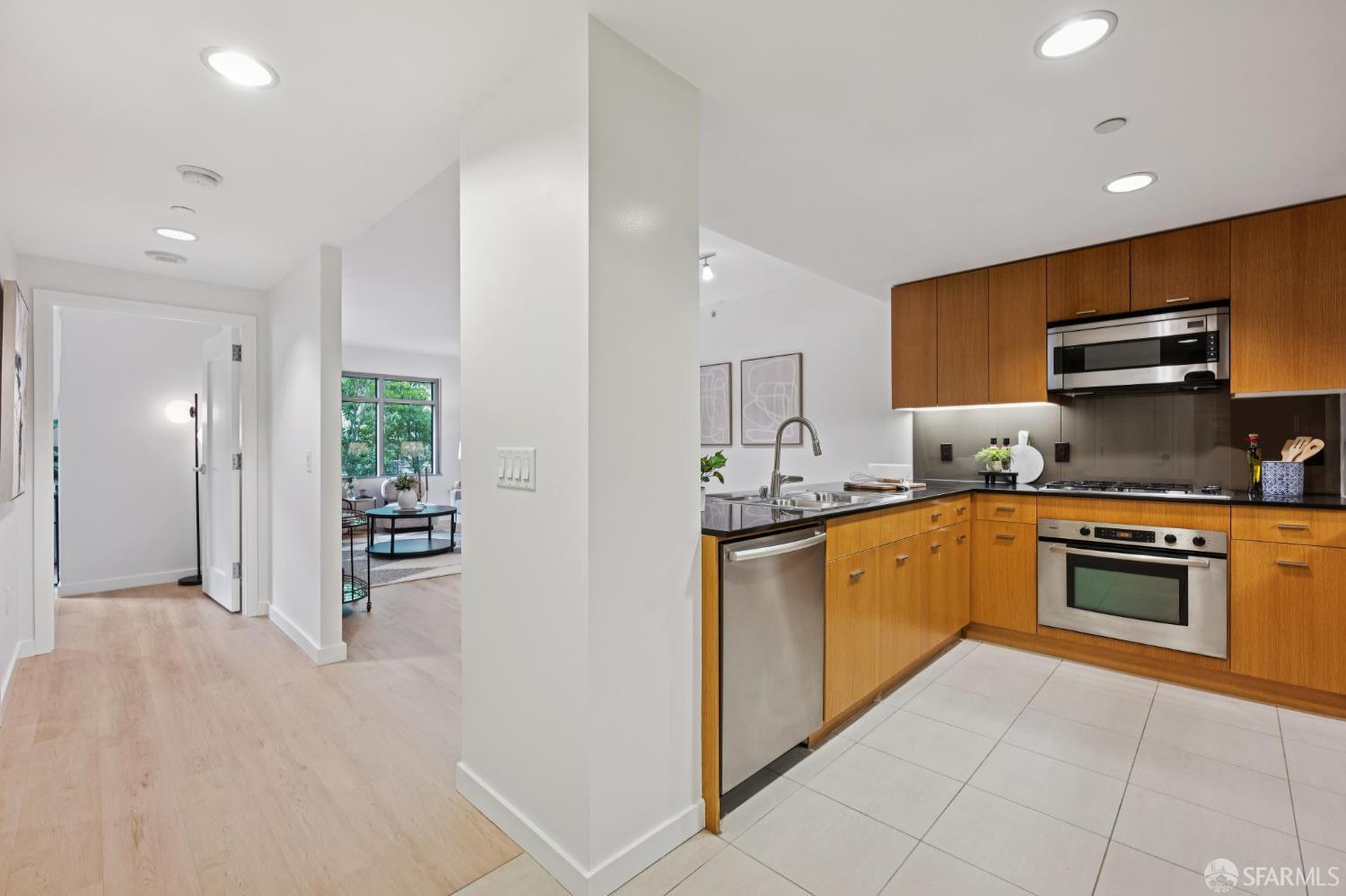 355 1st Street # 305