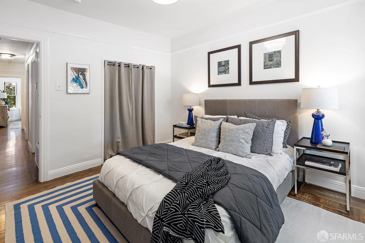 2325 Mariposa Street