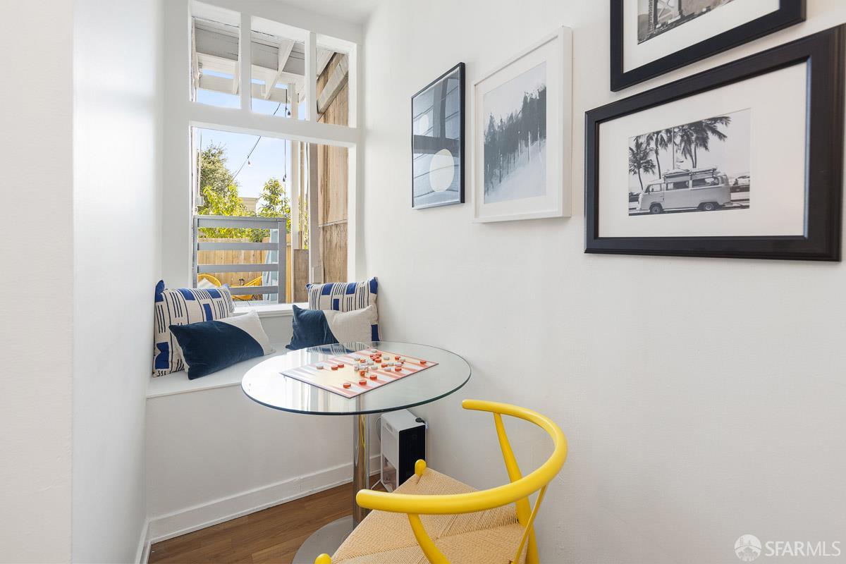 2325 Mariposa Street