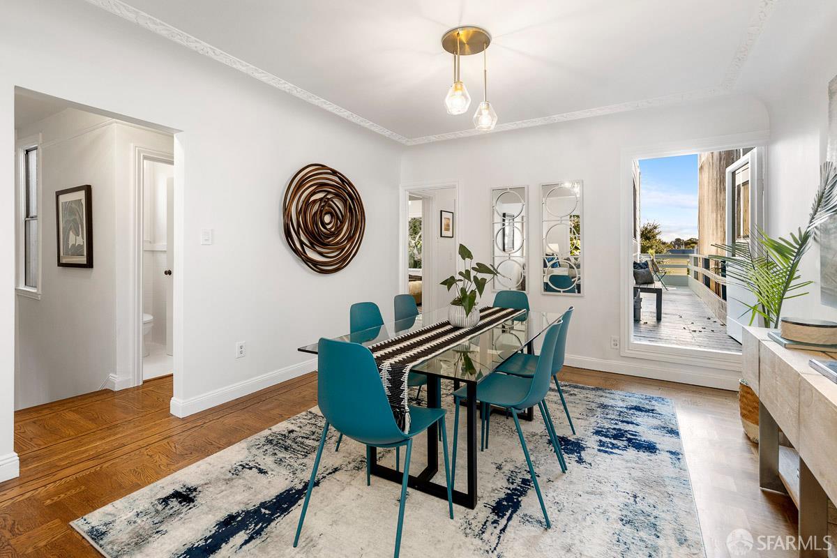 2325 Mariposa Street