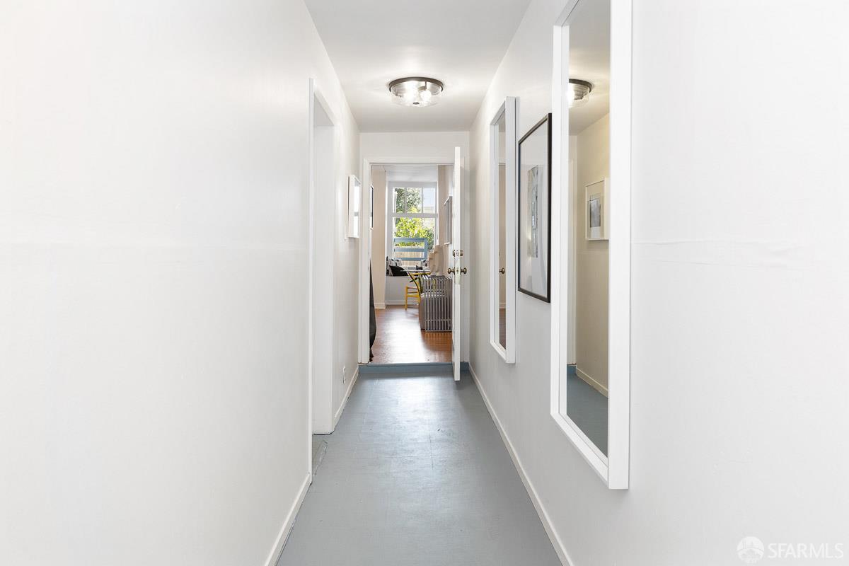 2325 Mariposa Street