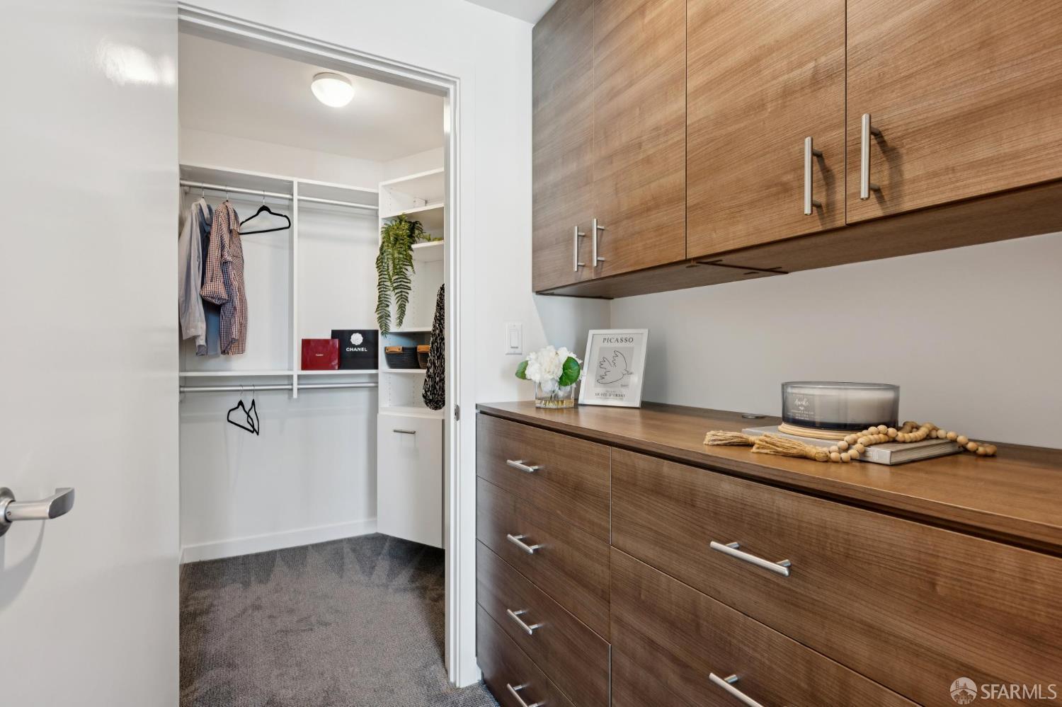 301 Main Street # 30A