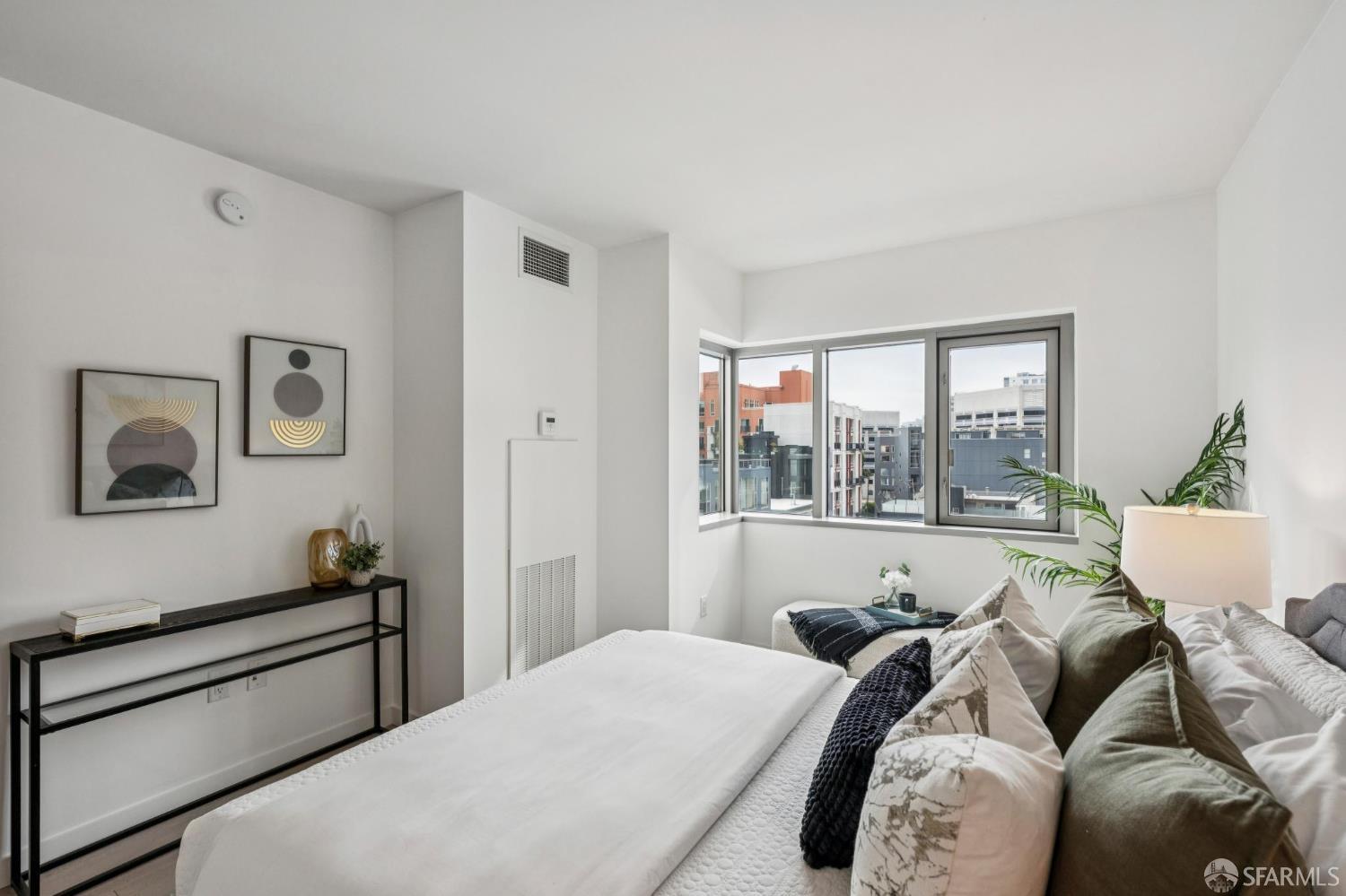 333 1st Street # 901