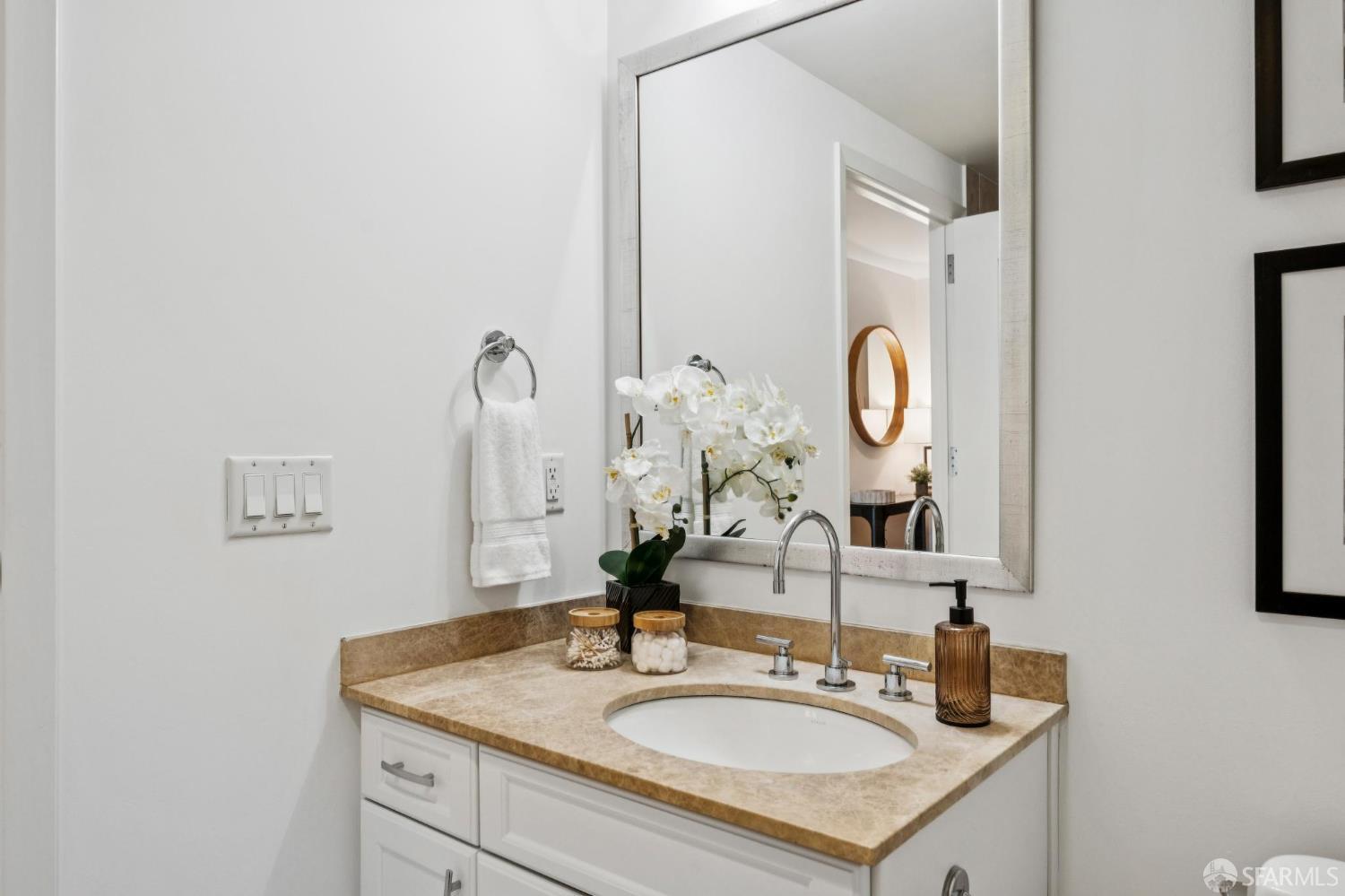 333 1st Street # 901