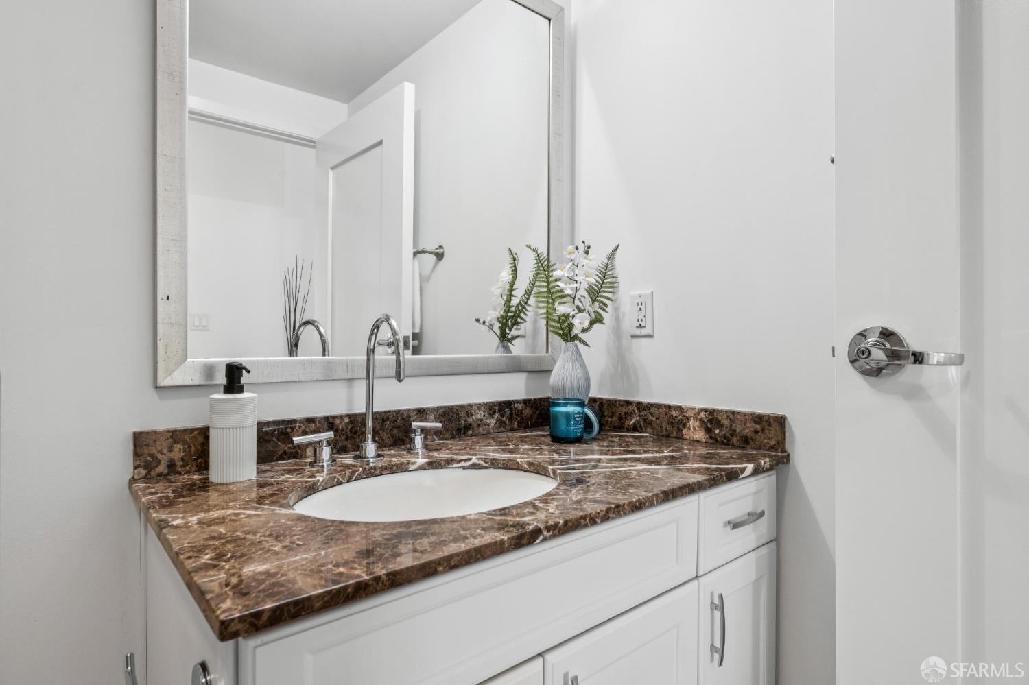 333 1st Street # 901