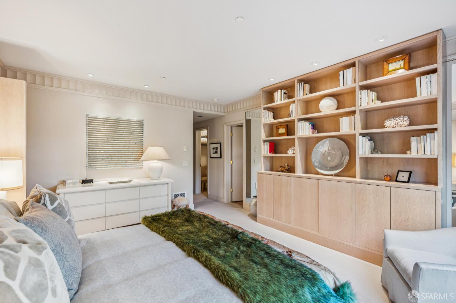 1150 Lombard Street # 28