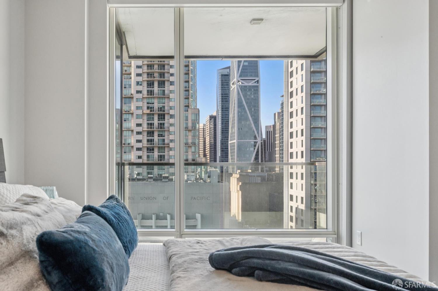 425 1st Street # 1107