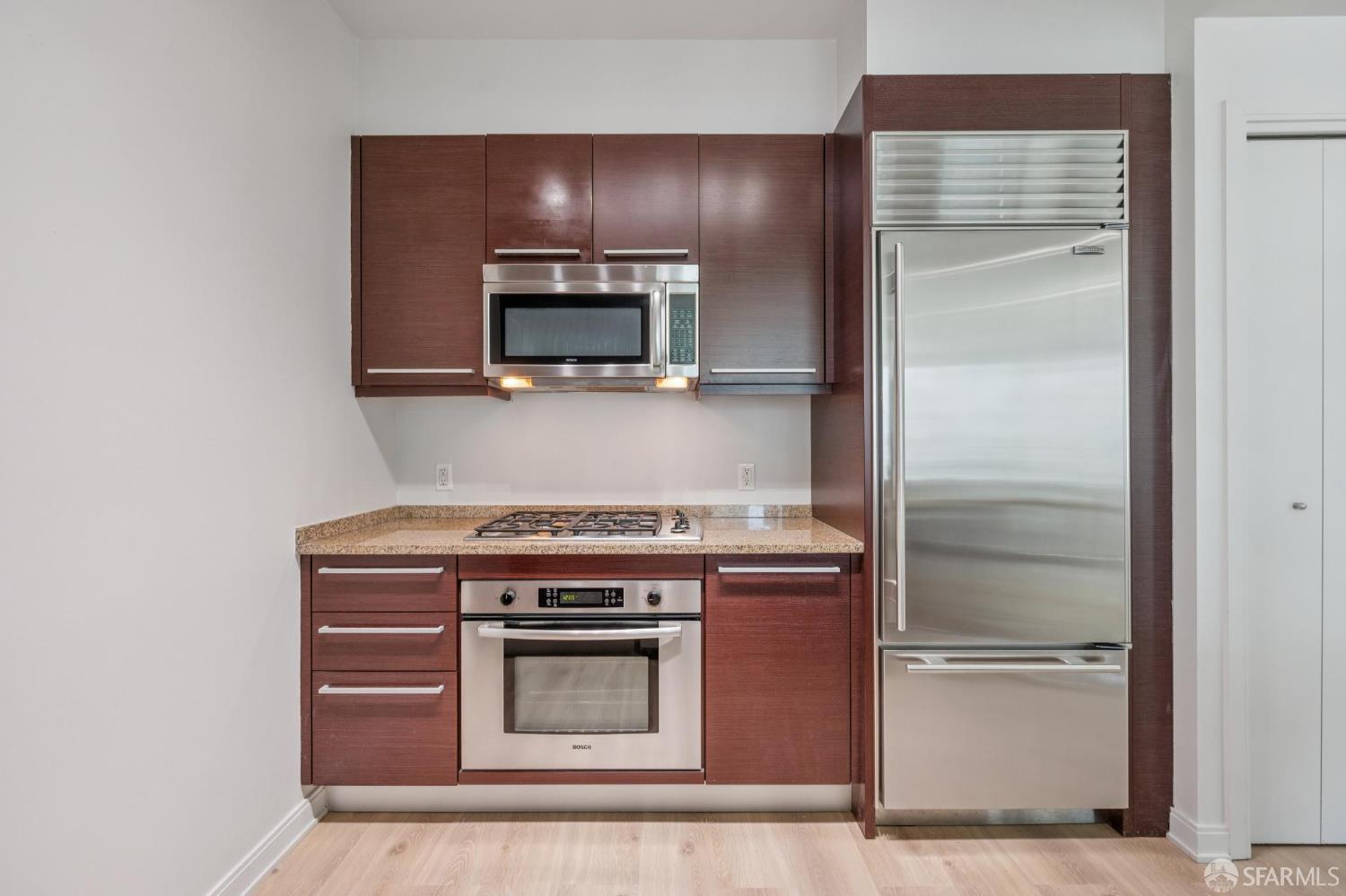 425 1st Street # 1107