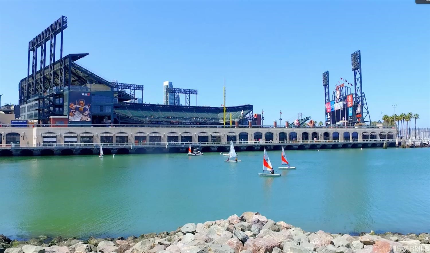 219 Brannan Street # 3H