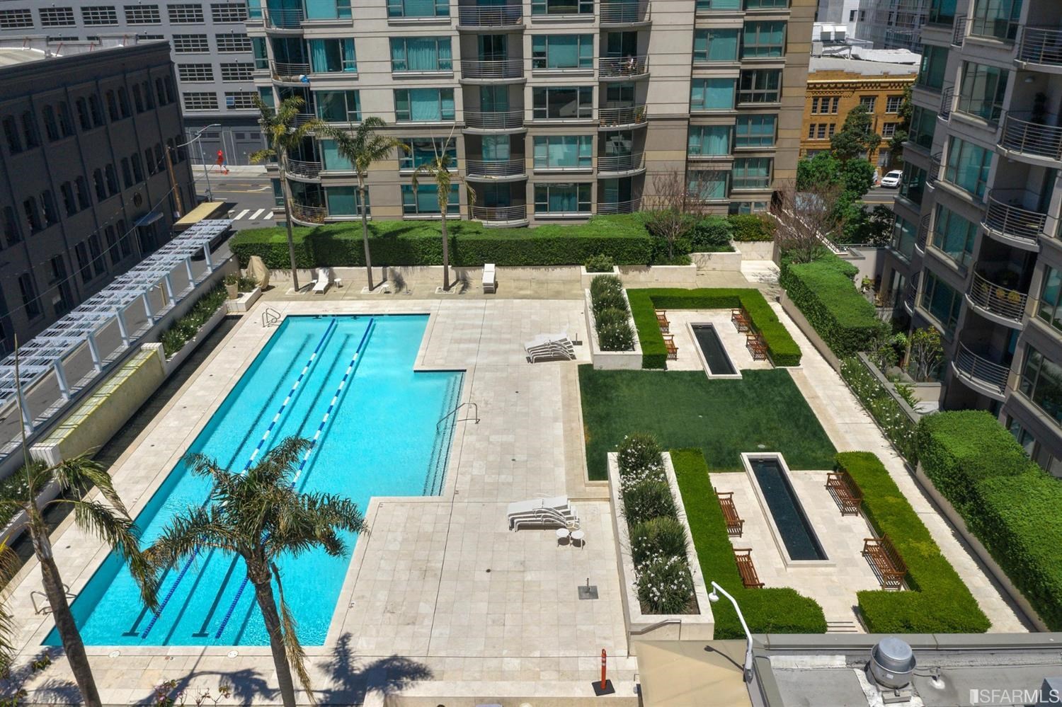 219 Brannan Street # 3H