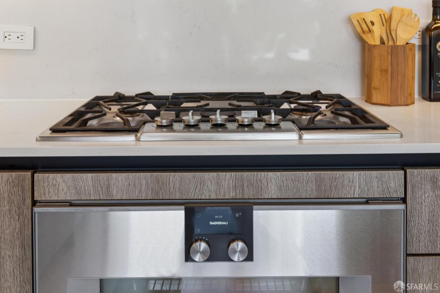 201 Folsom Street # 14H