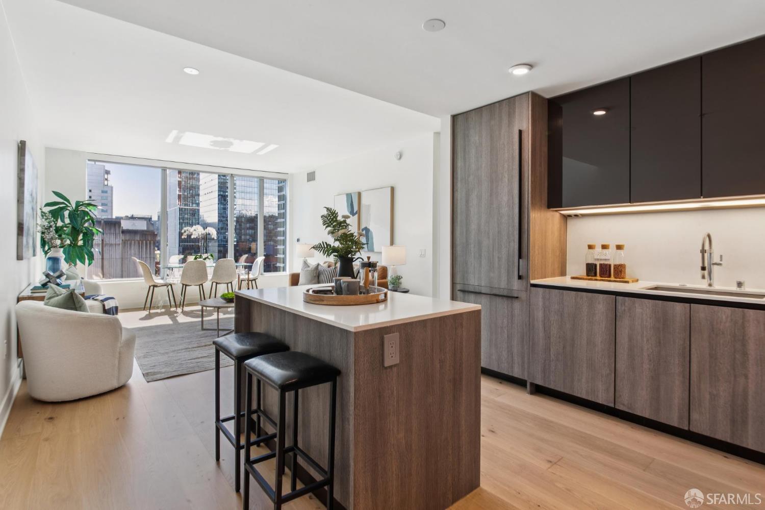 201 Folsom Street # 14H