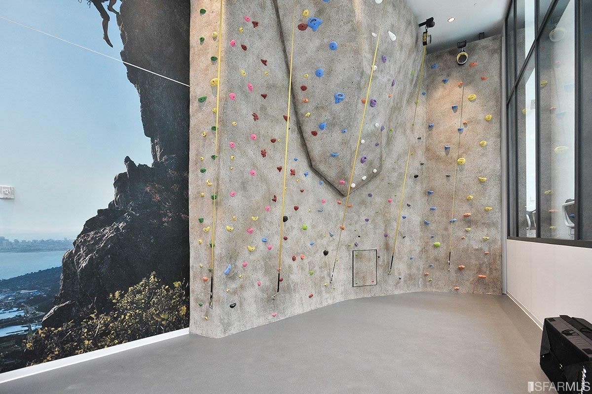 201 Folsom Street # 14H