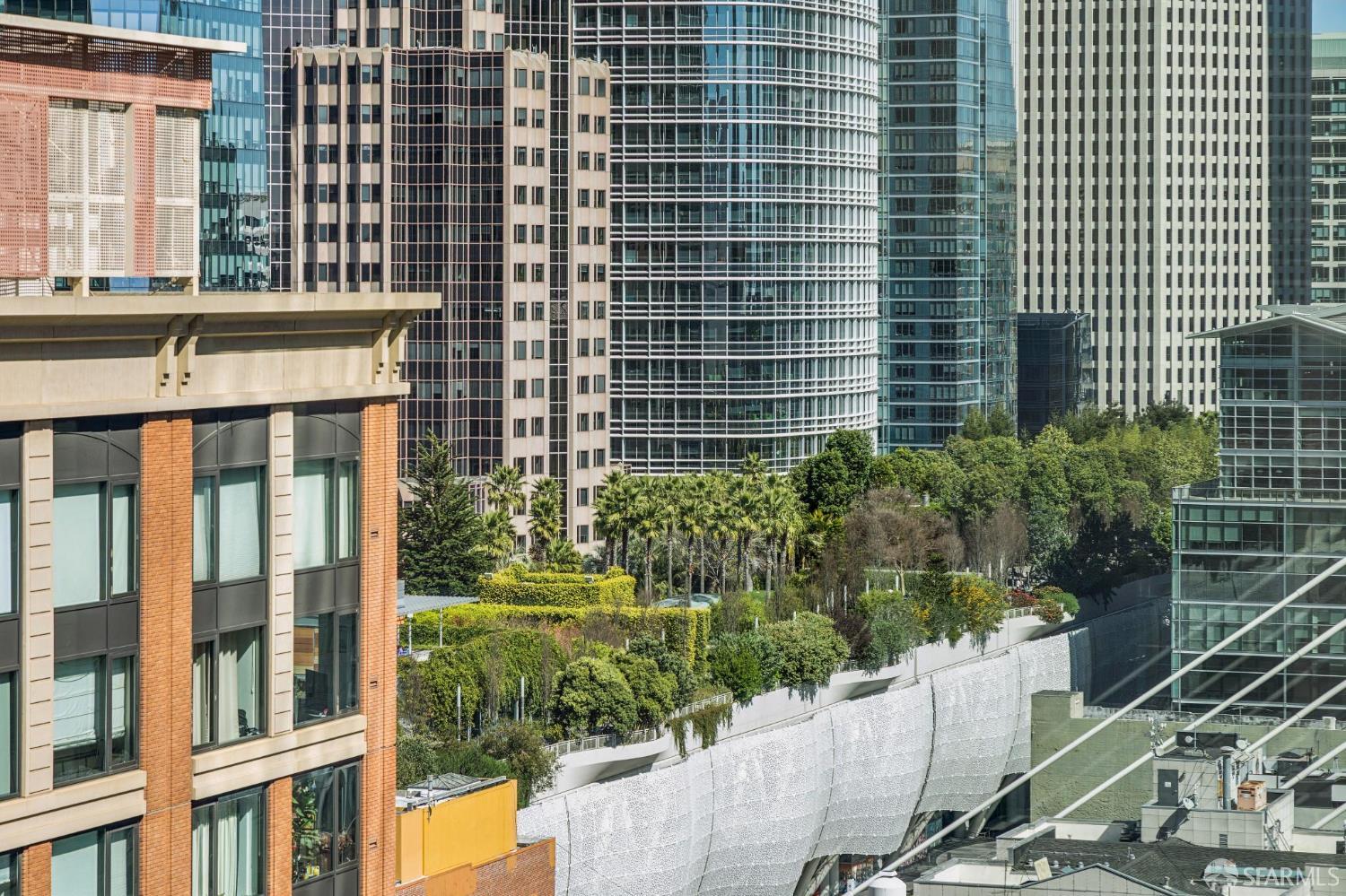 1 Hawthorne Street # 17F