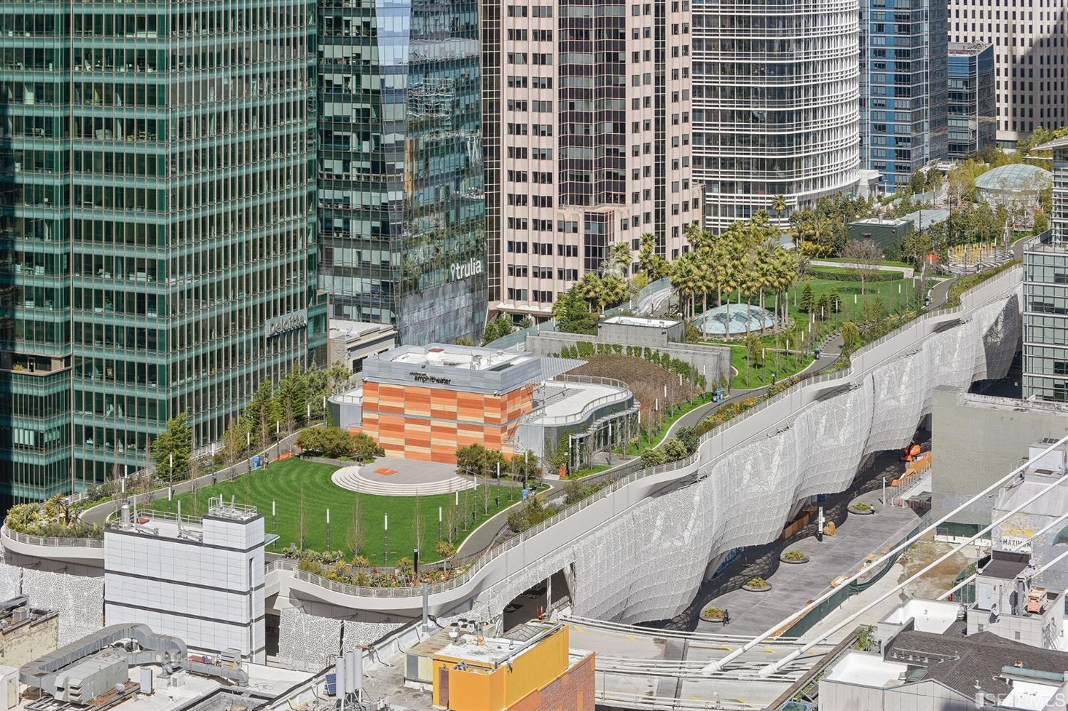 1 Hawthorne Street # 17F