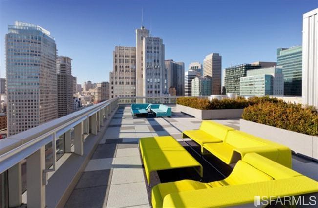 1 Hawthorne Street # 17F