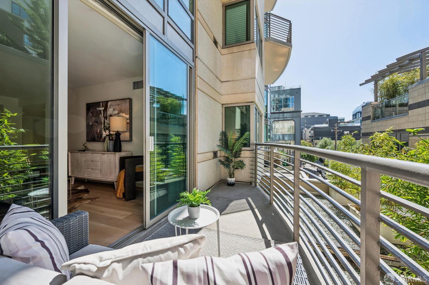 355 1st Street # 410