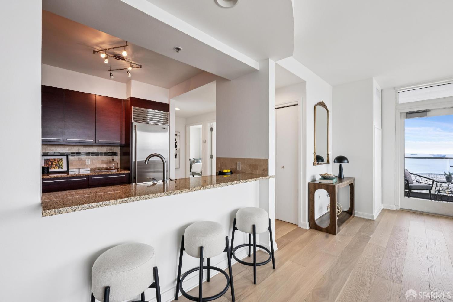 425 1st Street # 2003