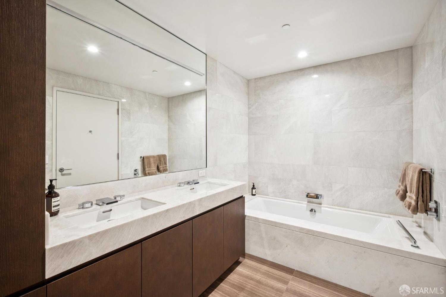 488 Folsom Street # 4901