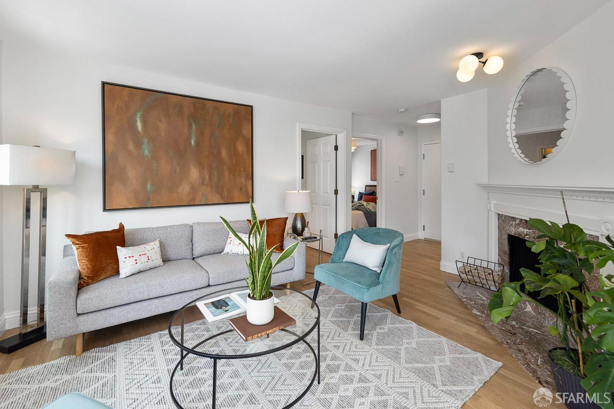 1696 Golden Gate Avenue # 301