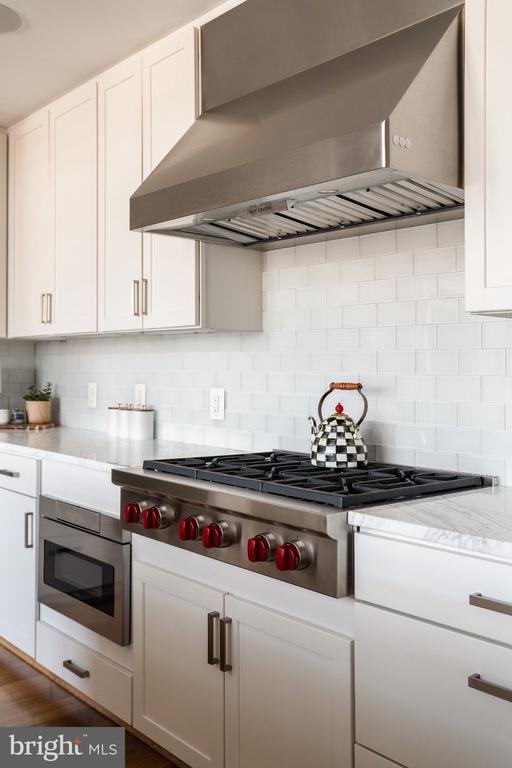819 D STREET NE Unit: 34