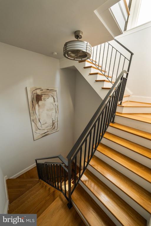 819 D STREET NE Unit: 34