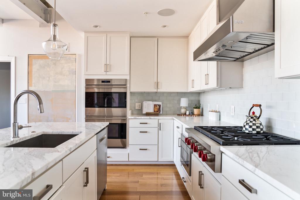 819 D STREET NE Unit: 34
