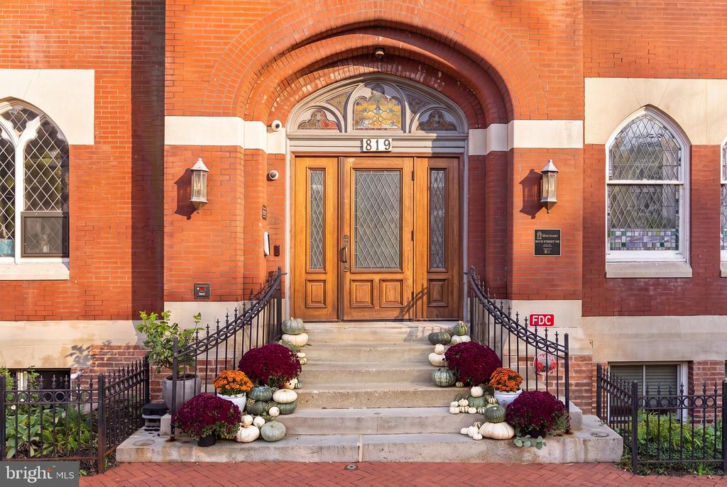 819 D STREET NE Unit: 34