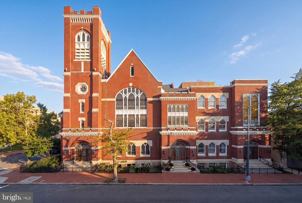 819 D STREET NE Unit: 34
