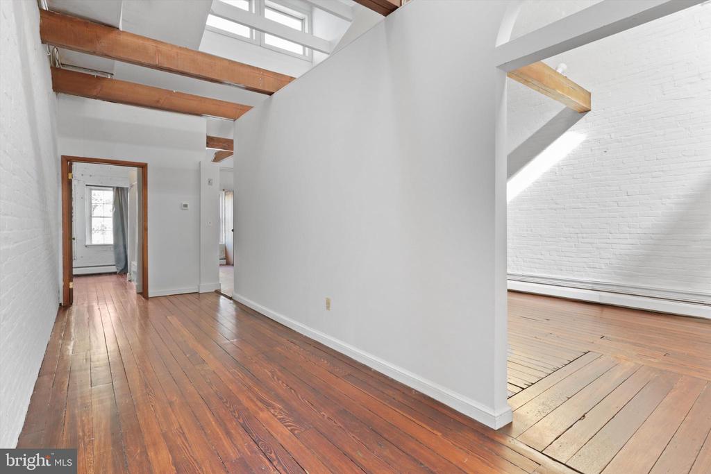 317 CAMERON STREET Unit: 3