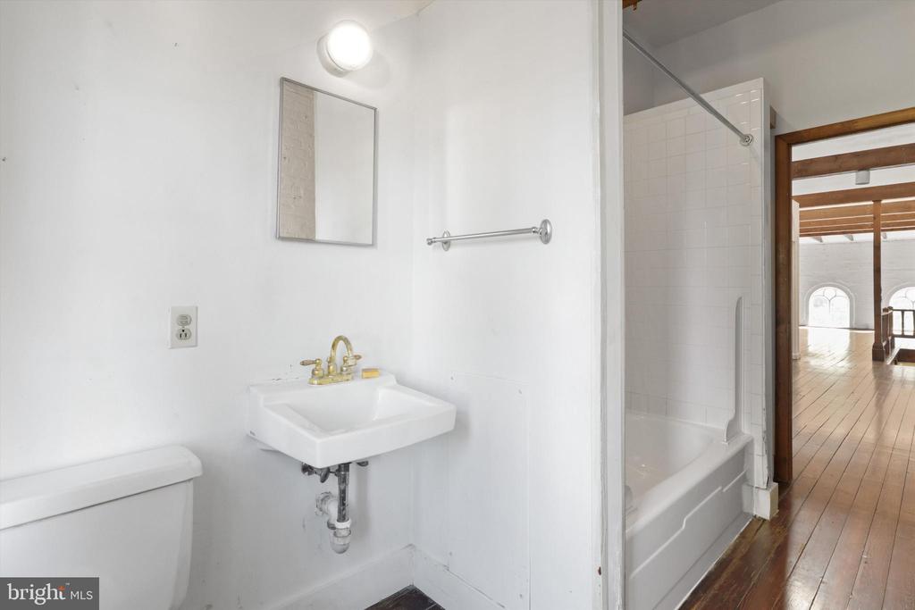 317 CAMERON STREET Unit: 3