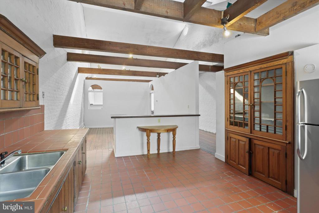 317 CAMERON STREET Unit: 3