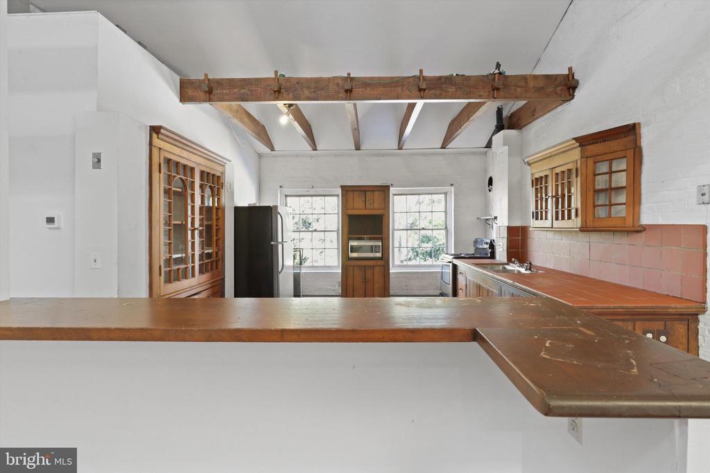 317 CAMERON STREET Unit: 3