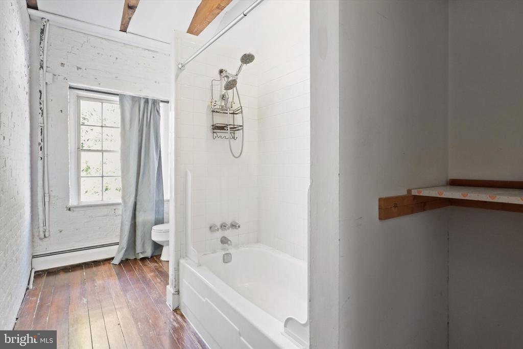 317 CAMERON STREET Unit: 3