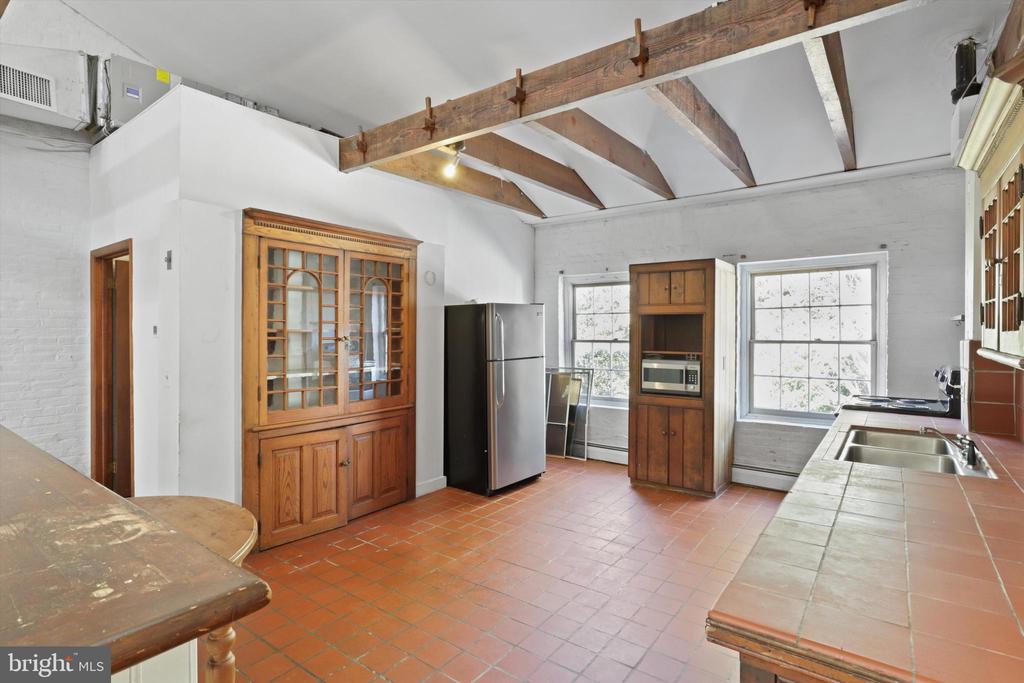 317 CAMERON STREET Unit: 3