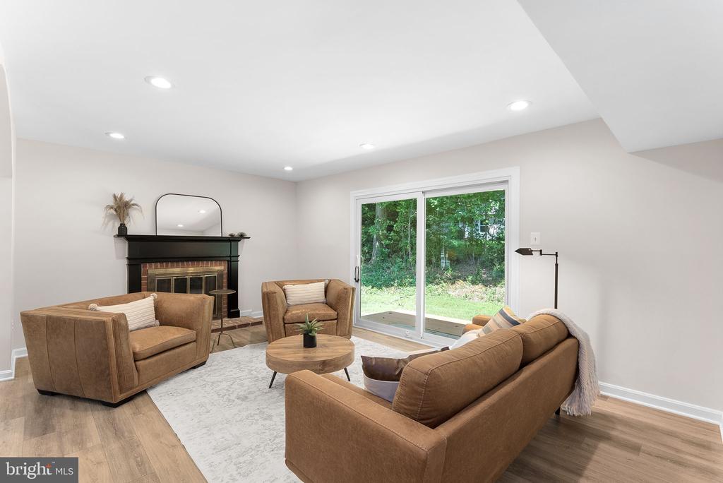9106 ROTHERY COURT