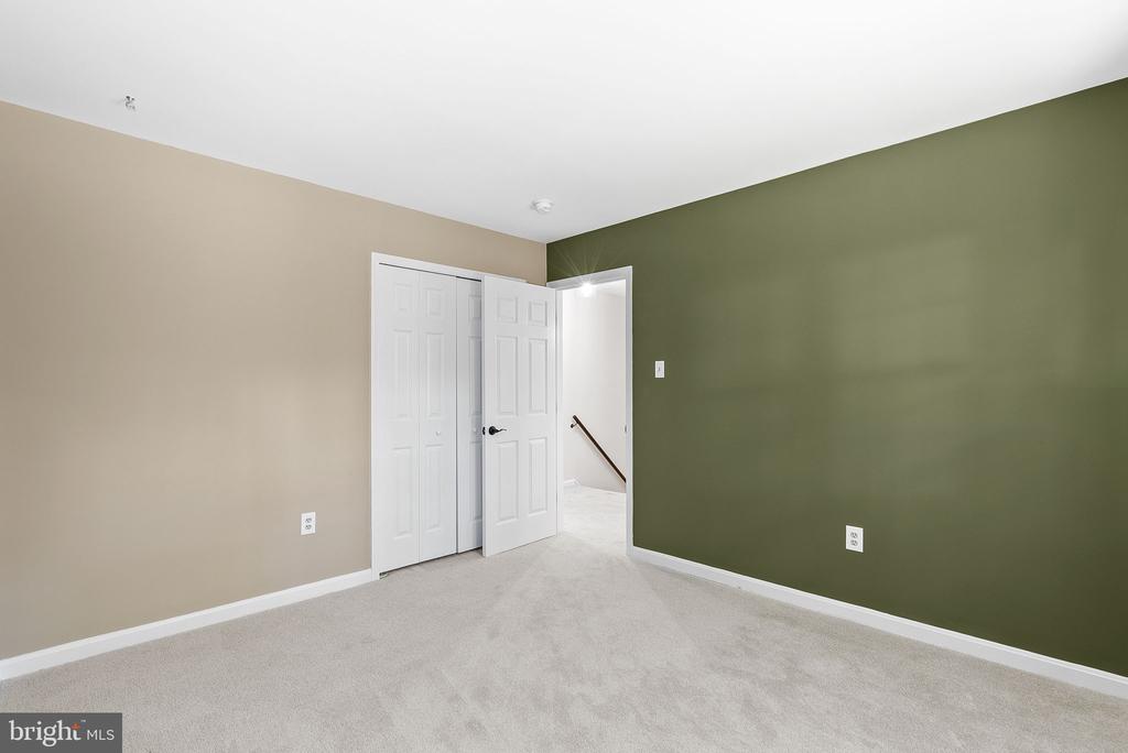 9106 ROTHERY COURT