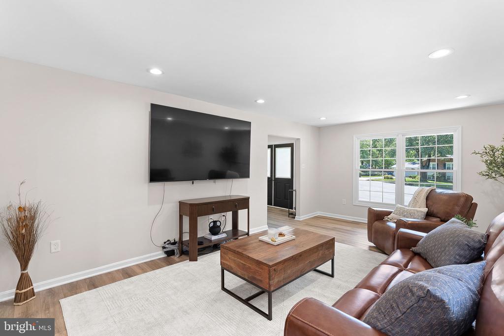 9106 ROTHERY COURT