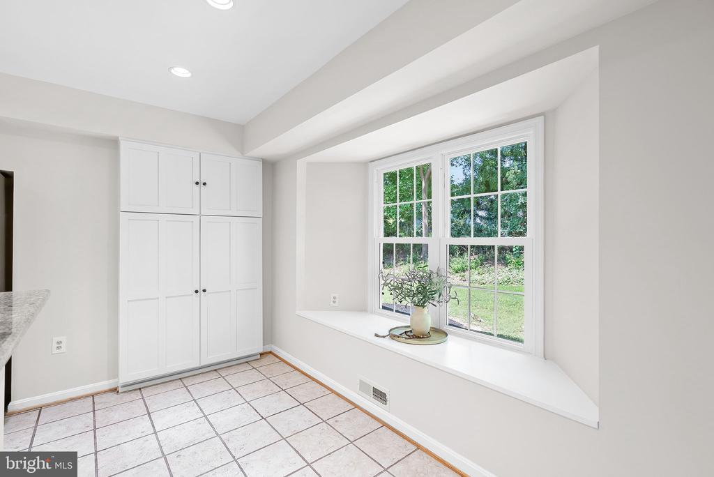9106 ROTHERY COURT