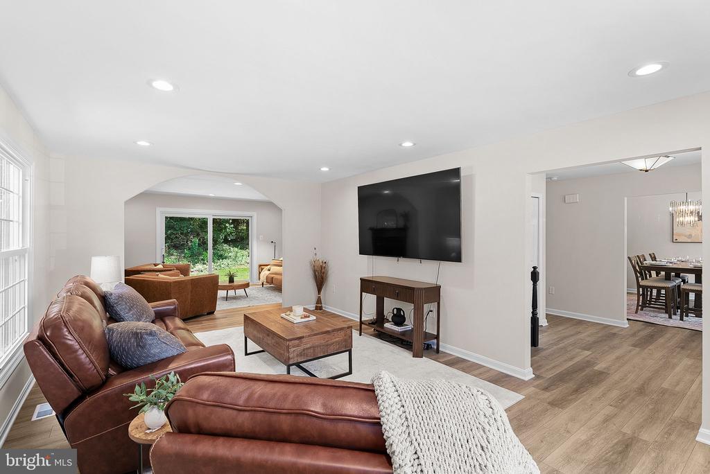 9106 ROTHERY COURT