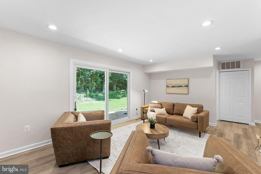 9106 ROTHERY COURT