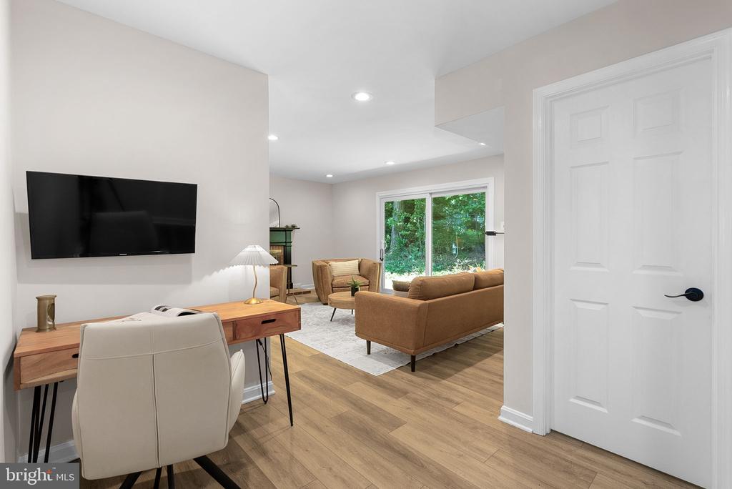 9106 ROTHERY COURT