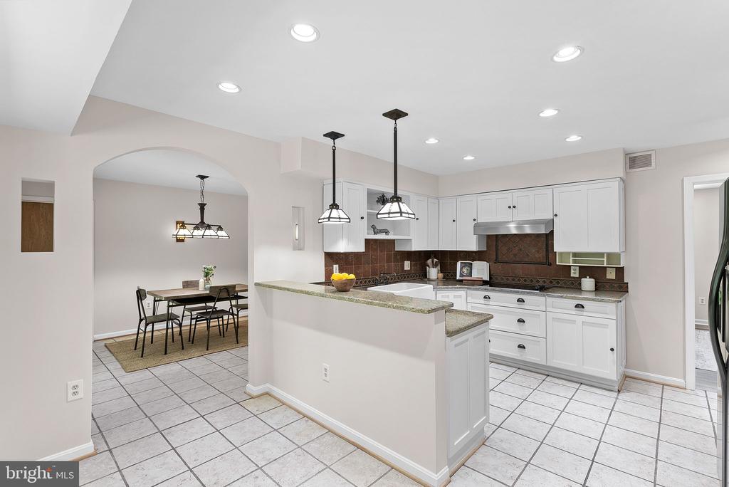 9106 ROTHERY COURT