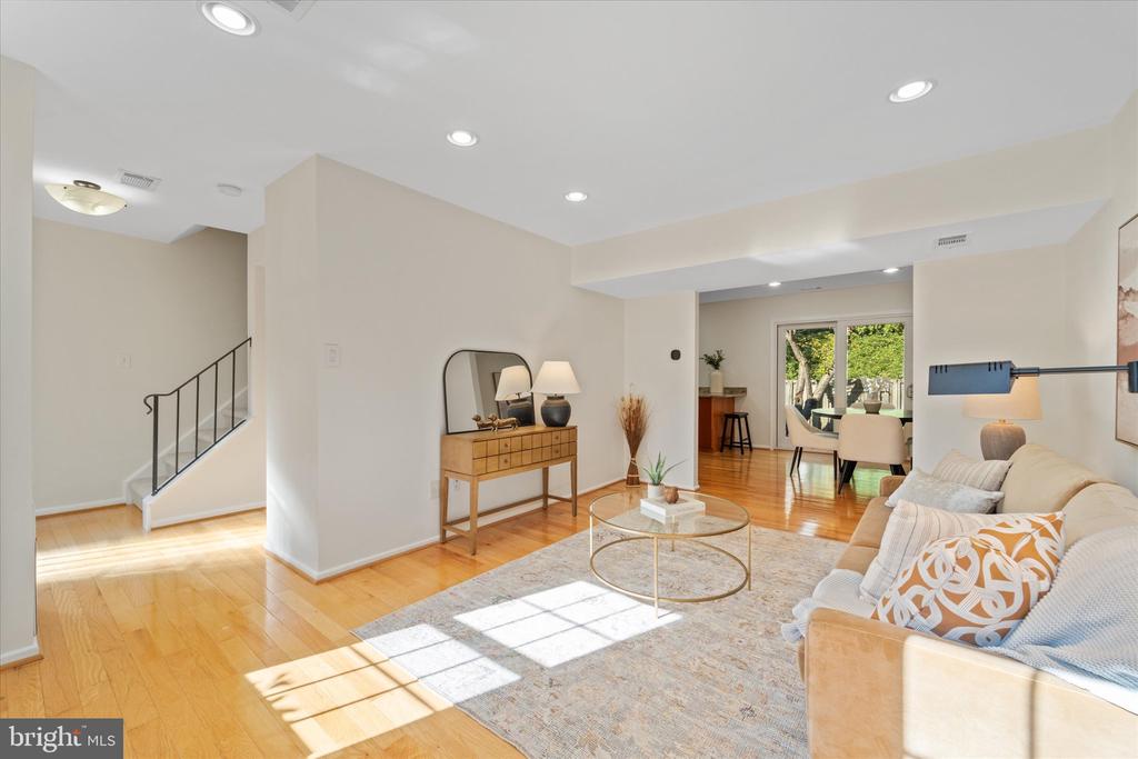 8317 UXBRIDGE COURT