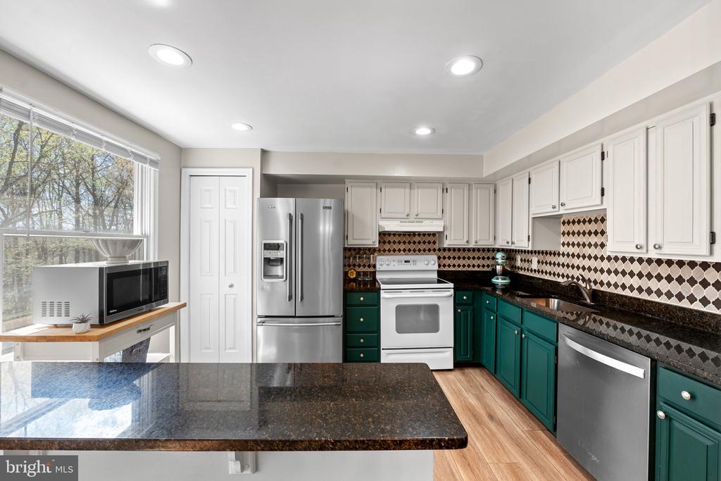 1568 POPLAR GROVE DRIVE