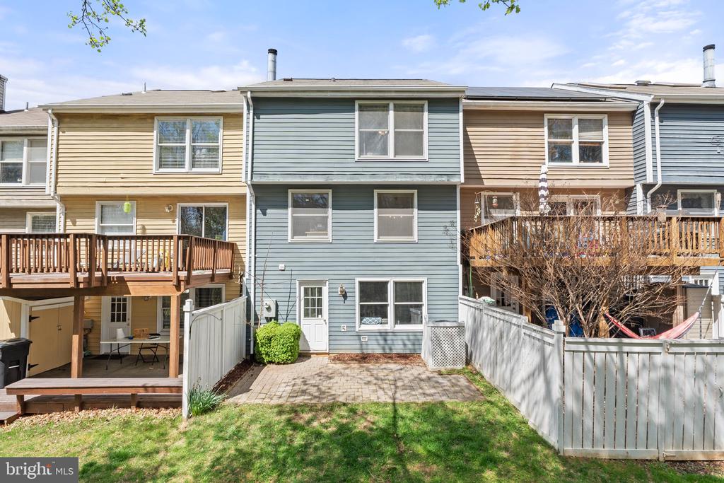 1568 POPLAR GROVE DRIVE