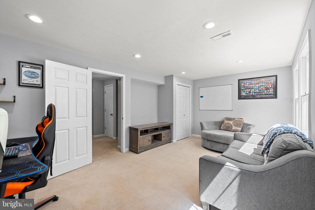 1568 POPLAR GROVE DRIVE