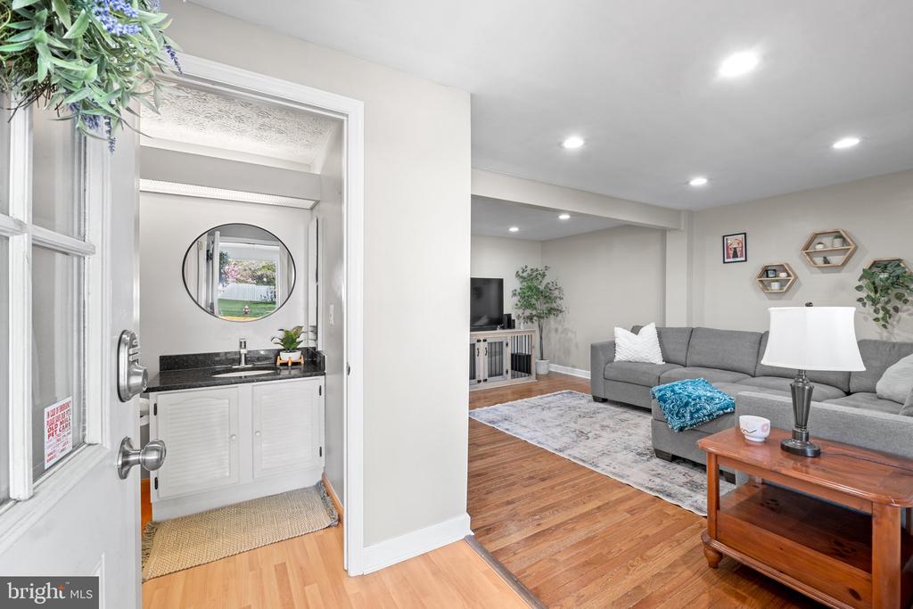 1568 POPLAR GROVE DRIVE