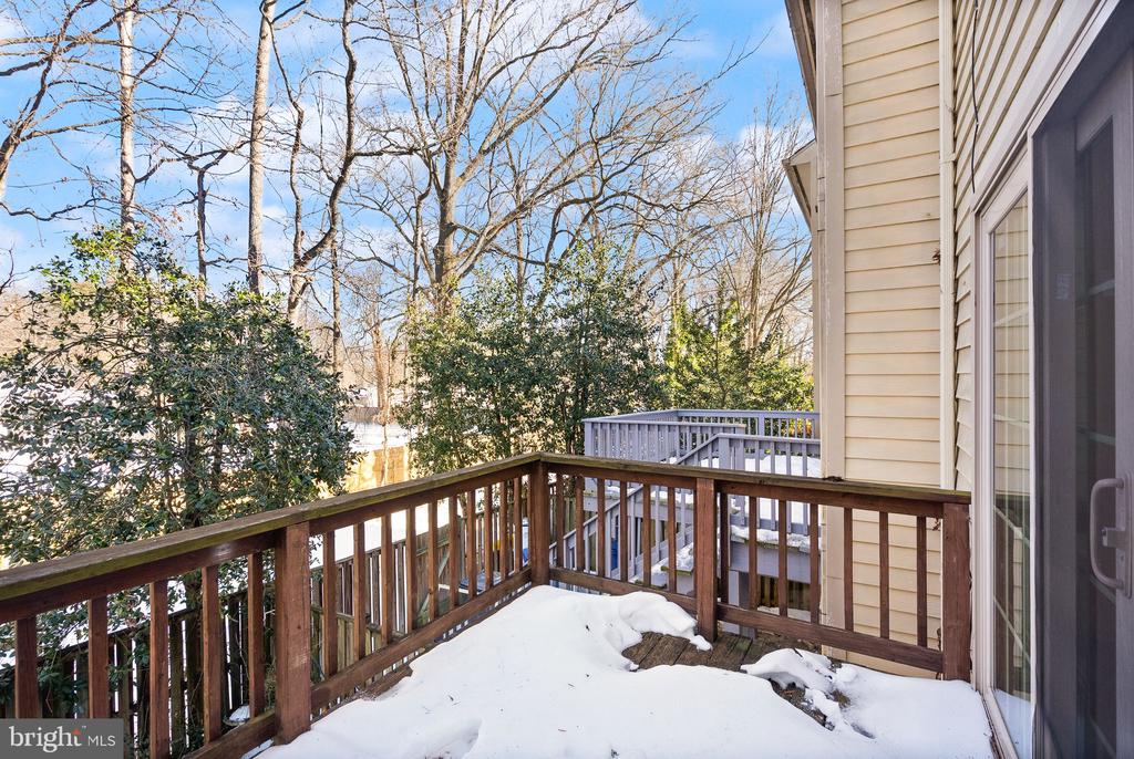 7829 MOUNT WOODLEY PLACE