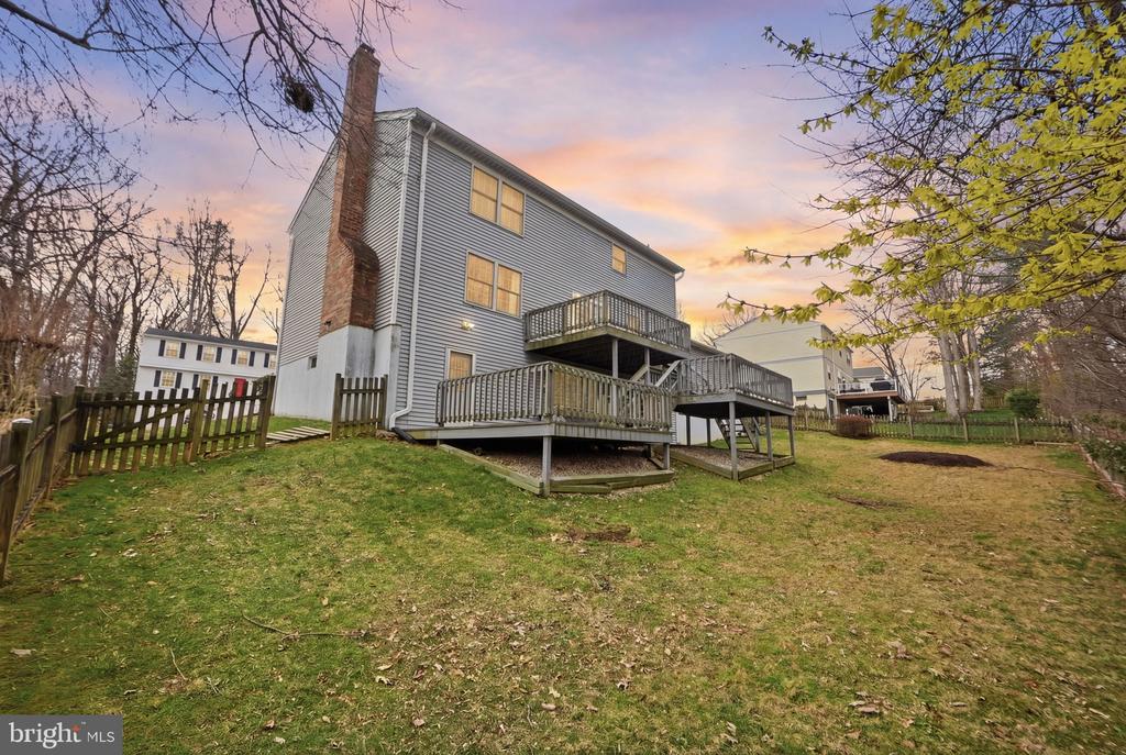 10302 STEAMBOAT LANDING LANE